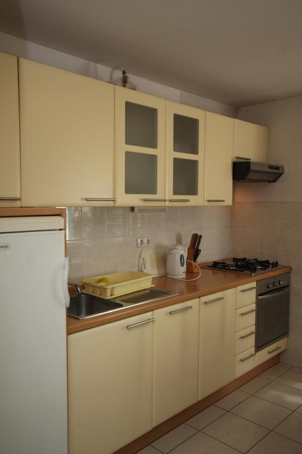 Apartments And Rooms With Parking Space Tucepi, Makarska - 6901 Kültér fotó