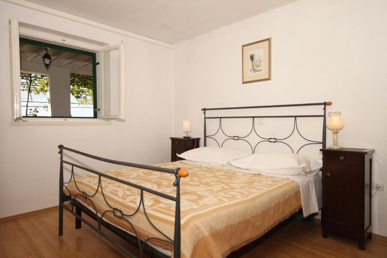 Apartments And Rooms With Parking Space Tucepi, Makarska - 6901 Kültér fotó